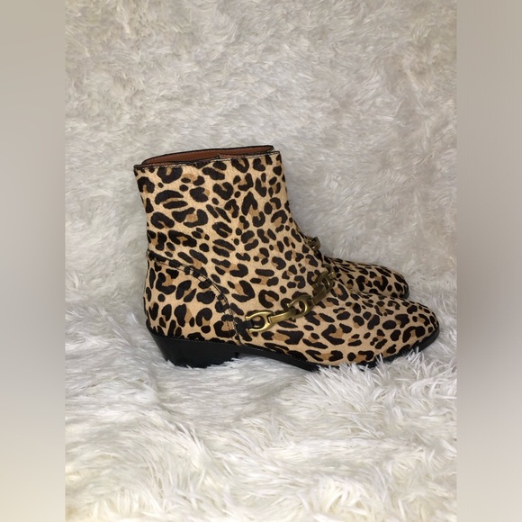 Coach Leopard Print Ankle Boots with Gold Chain size 9.5 - Picture 6 of 14